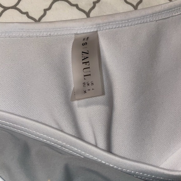 Zaful High Cut Contrast Piping Bikini Set - Picture 5 of 5